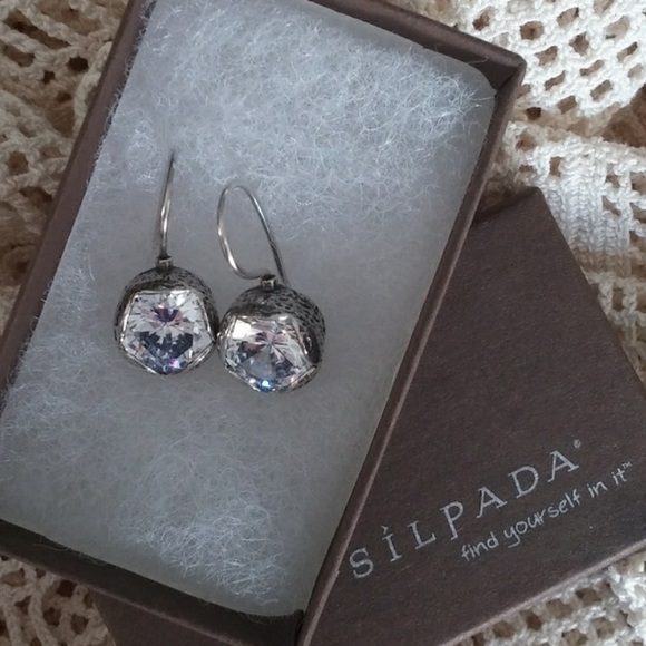 Silpada W2393 Cinema Star Cubic Zirconia Earrings - Picture 10 of 15